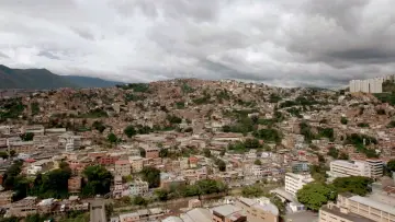 Задник до фильму"Venezuela, la maledizione del petrolio" #1149341
