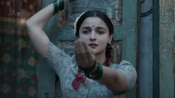 Задник до фильму"गंगूबाई काठियावाड़ी" #327519