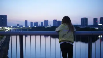 Задник до фильму"朝が来る" #439490
