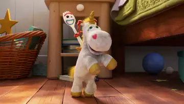 Задник до фильму"Forky Asks a Question: What Is Cheese?" #361719