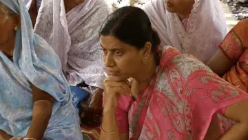 Задник до фільму "Invoking Justice" #1634815