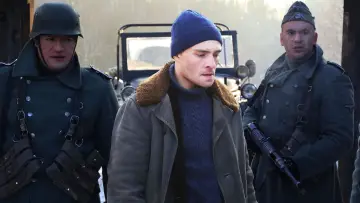 Задник до фильму"Enemy Lines" #411324