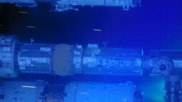 Задник до фильму"Проєкт «Аве Марія»" #746234