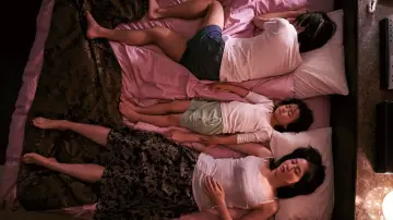 Задник до фильму"MOTHER マザー" #457707