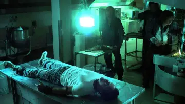 Задник до фильму"Поворот не туди 4: Кривавий початок" #793656