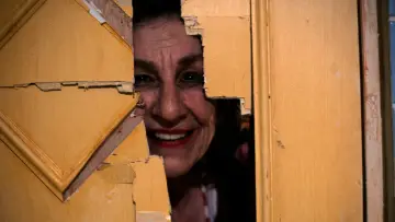 Задник до фильму"The Caller" #417883