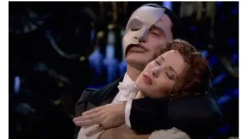 Задник до фільму "The Phantom of the Opera at the Royal Albert Hall" #1007911