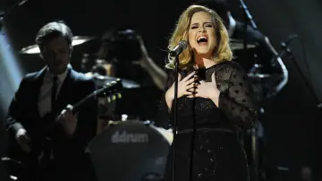 Задник до фильму"Adele: Live at the Royal Albert Hall" #440006