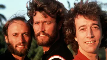 Задник до фильму"The Bee Gees: How Can You Mend a Broken Heart" #403704