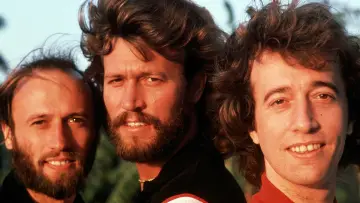 Задник до фильму"The Bee Gees: How Can You Mend a Broken Heart" #420629