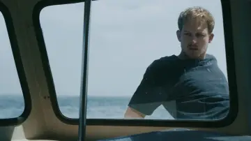 Задник до фильму"The Block Island Sound" #169595