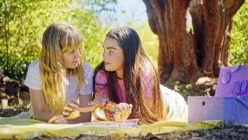 Задник до фильму"My First Summer" #346137