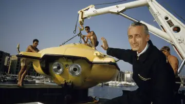 Задник до фільму "Becoming Cousteau" #1616143
