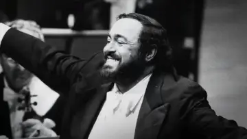 Задник до фільму "Pavarotti, chanteur populaire" #1807186