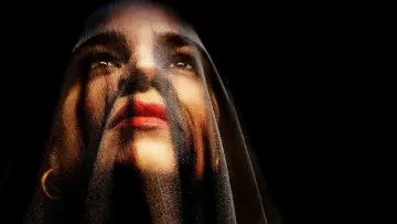 Задник до фильму"Una femmina" #419995