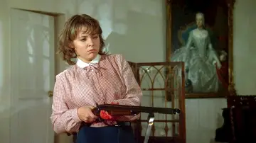 Задник до фільму "Julie Darling" #708563