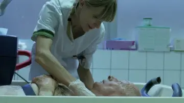 Задник до фильму"Code Blue" #672302