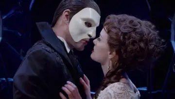 Задник до фильму"Love Never Dies" #475254