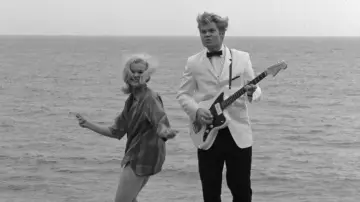 Задник до фильму"Wild Guitar" #522015