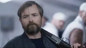 Задник до фильму"Bull" #456945