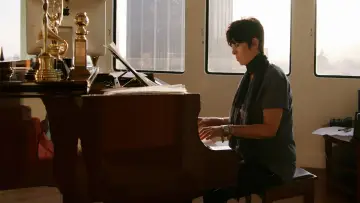 Задник до фильму"Diane Warren: Relentless" #635548