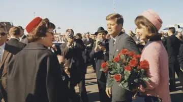 Задник до фильму"Як убили Джона Кеннеді" #422469