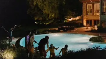 Задник до фильму"Pools" #638620