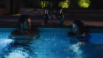 Задник до фильму"Pools" #638630