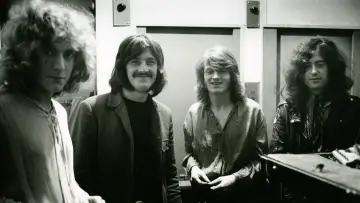 Задник до фильму"Becoming Led Zeppelin" #631139