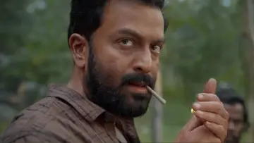 Задник до фільму "വിലായത്ത് ബുദ്ധ" #1527831