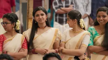 Задник до фильму"സൂപ്പര്‍ ശരണ്യ" #1181862