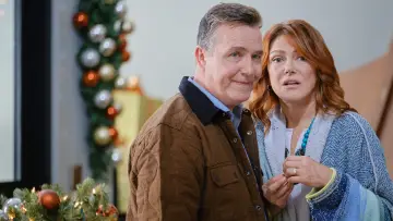 Задник до фильму"An Unexpected Christmas" #478713