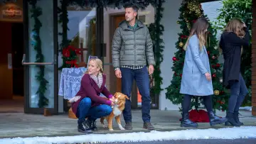 Задник до фільму "Time for Them to Come Home for Christmas" #1874159