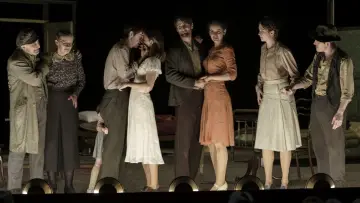 Задник до фільму "Love Gets a Room" #1860723