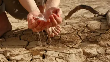 Задник до фільму "Unser Trinkwasser - Versiegt die Quelle?" #419385