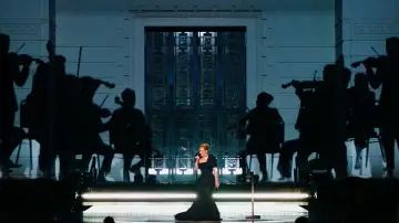 Задник до фильму"Adele One Night Only" #411195