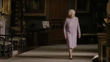 Задник до фільму "Elizabeth: A Portrait in Part(s)" #491367
