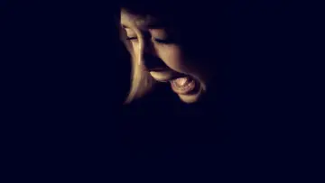 Задник до фильму"Silent House" #1037723