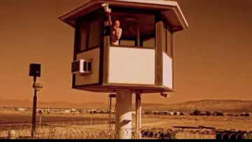 Задник до фільму "The Human Centipede 3 (Final Sequence)" #1581917