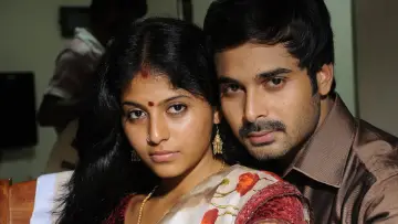 Задник до фильму"கருங்காலி" #1148858