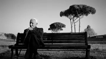 Задник до фільму "The Treasure of His Youth: The Photographs of Paolo Di Paolo" #1619994
