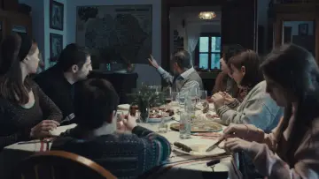 Задник до фільму "R.M.N." #375674