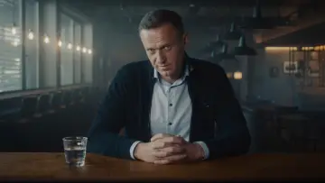 Задник до фильму"Navalny" #370493