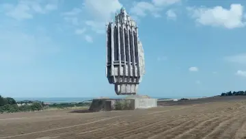 Задник до фильму"L
