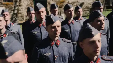 Задник до фильму"Der Fuchs" #368546