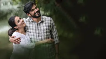 Задник до фильму"പ്രിയന്‍ ഓട്ടത്തിലാണ്" #1149276