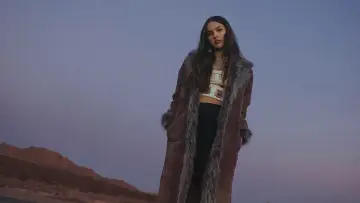 Задник до фильму"OLIVIA RODRIGO: driving home 2 u (a SOUR film)" #394114