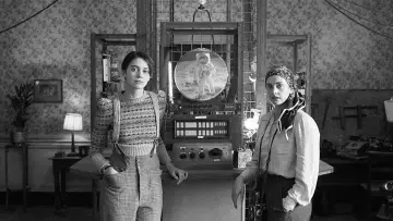 Задник до фильму"LOLA" #195671