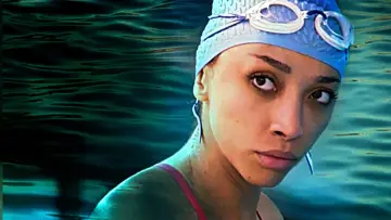 Задник до фильму"Swim Instructor Nightmare" #438331