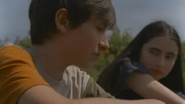 Задник до фильму"Falcon Lake" #196062